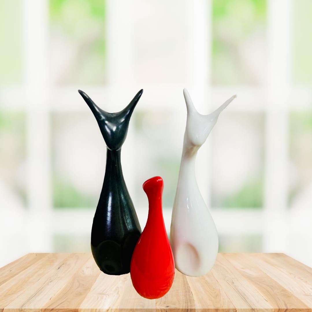 Elegant Deer Family Set – Glossy Ceramic Figurines for Home Decor | Modern Minimalist Reindeer Showpieces (Set of 3, Black, White & Red)