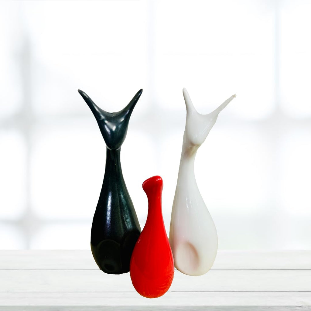 Elegant Deer Family Set – Glossy Ceramic Figurines for Home Decor | Modern Minimalist Reindeer Showpieces (Set of 3, Black, White & Red)