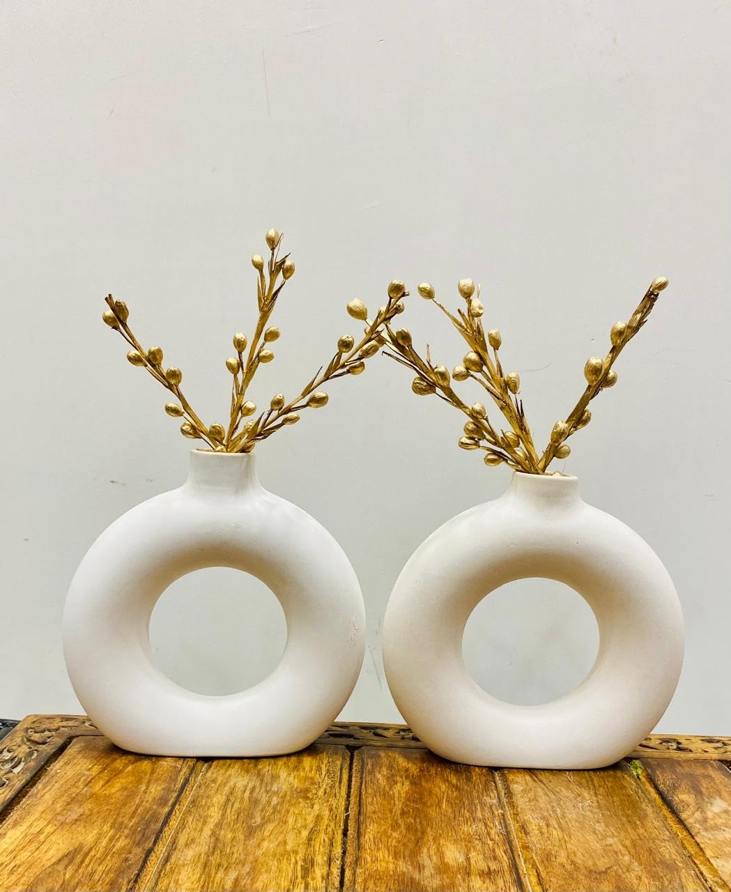 Manifested Decor - Ceramic White Donut Vase Combo for Home Decor, Elegant Style, Perfect for Living Room, Bedroom, Office & Wedding Decoration