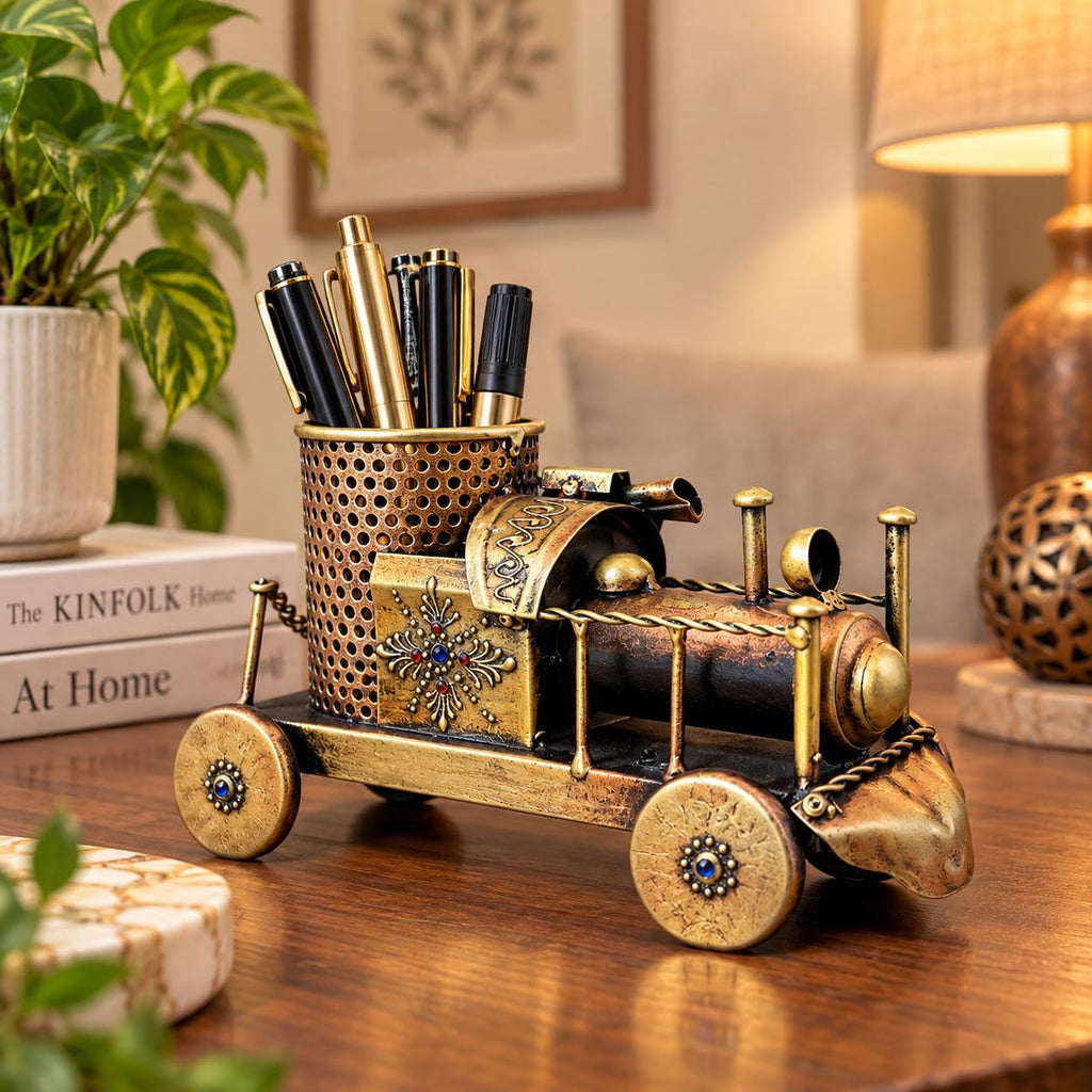 Vintage Steam Engine Pen Holder – view 4