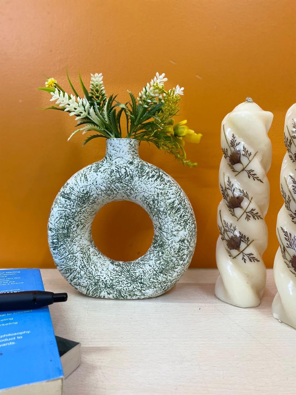 Ceramic White Donut Vase for Home Decor, Elegant Style, Perfect for Living Room, Bedroom, Office & Wedding Decoration