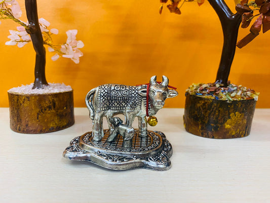Manifested Decor Silver Oxidised Silver Finished Cow & Calf Figurine Idol for Home Decorative/Office/Gifting/Pooja Like Brass and Metal Showpiece Statue (Silver Colour, Small)